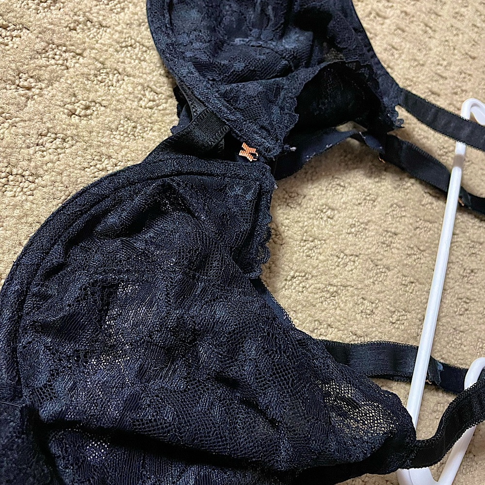 38DD Fenty x Savage Floral Lace Unlined Bra